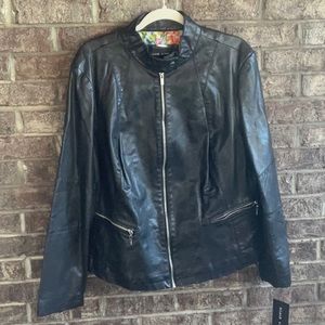 Black rivet jacket 🧥